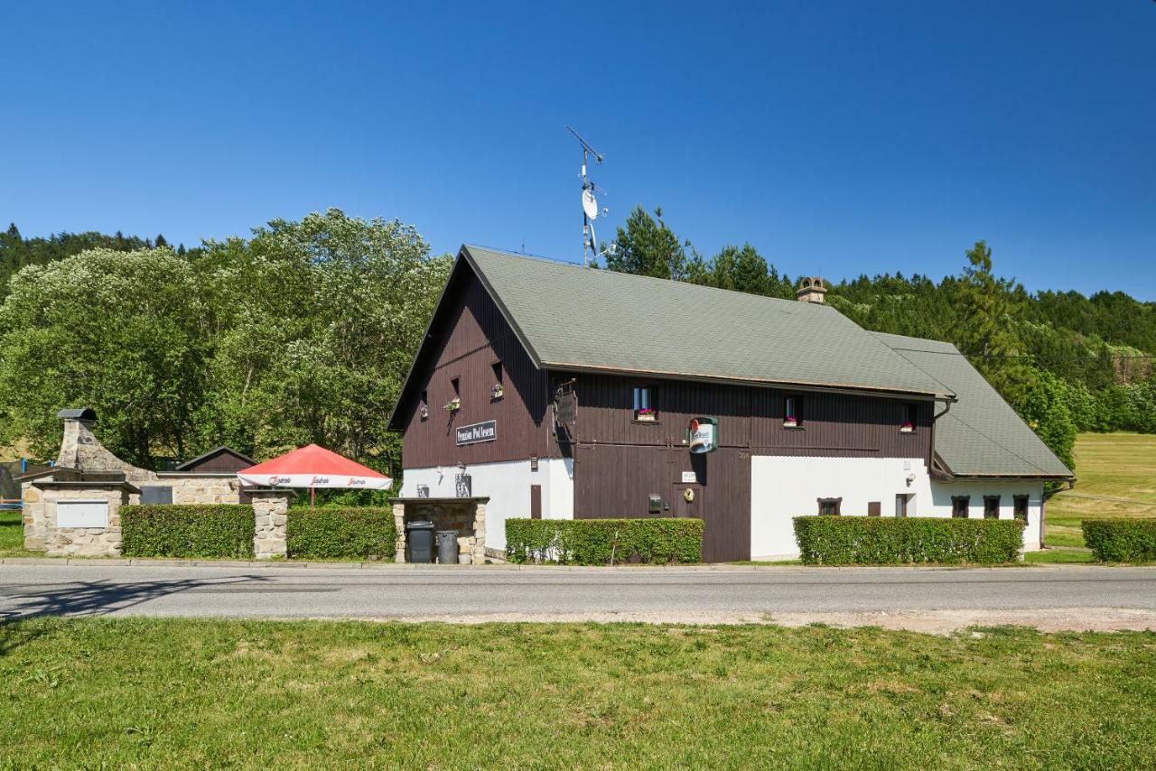 Penzion Pod Lesem Hodkovice Exterior foto