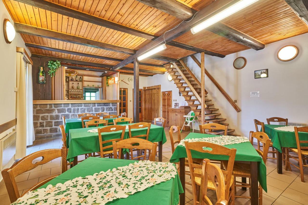 Penzion Pod Lesem Hodkovice Exterior foto