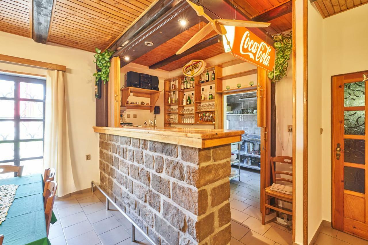 Penzion Pod Lesem Hodkovice Exterior foto